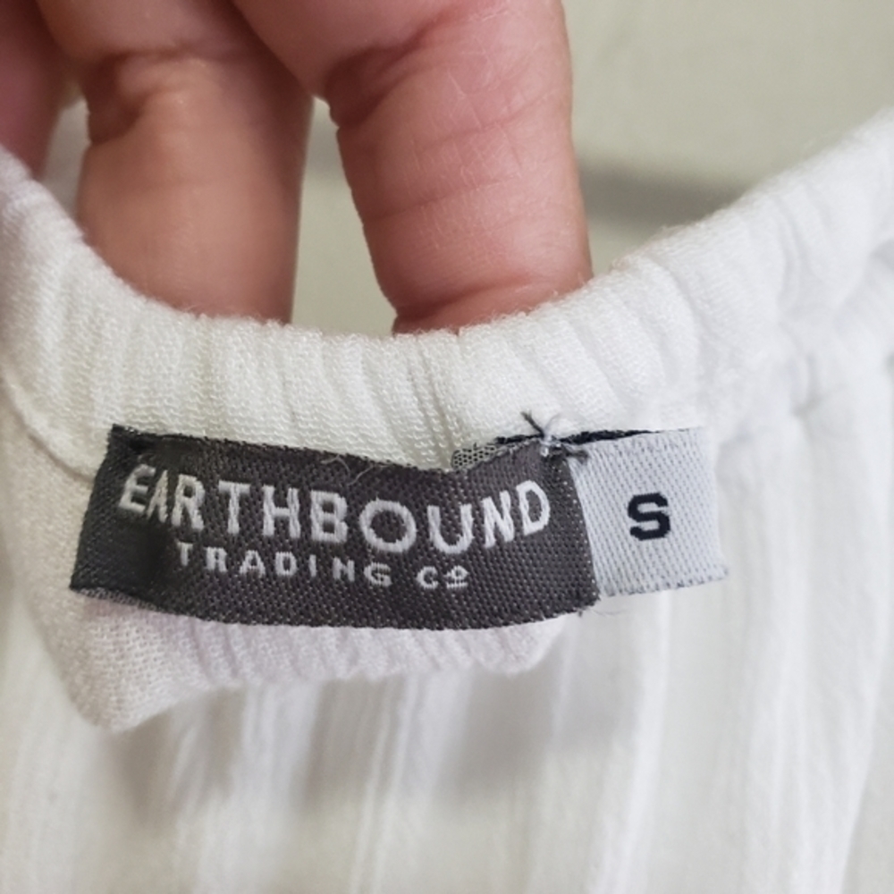 Earthbound White Ruffle Crop Top - Picture 6 of 6